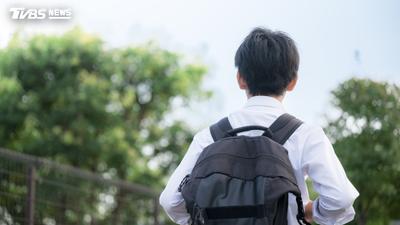 明天開學!家長翻行事曆卻見「滿滿連假」 崩潰喊:不想面對