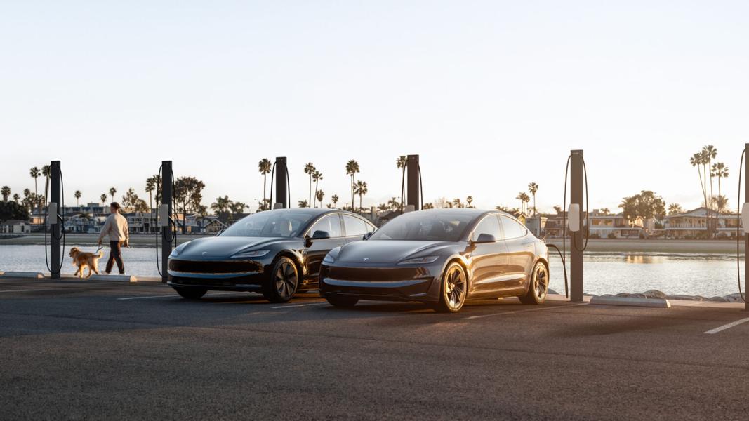馬斯克也解釋電動車充電原理,表示80-100%的充電時間可能接近20-80%。(圖/Tesla)
