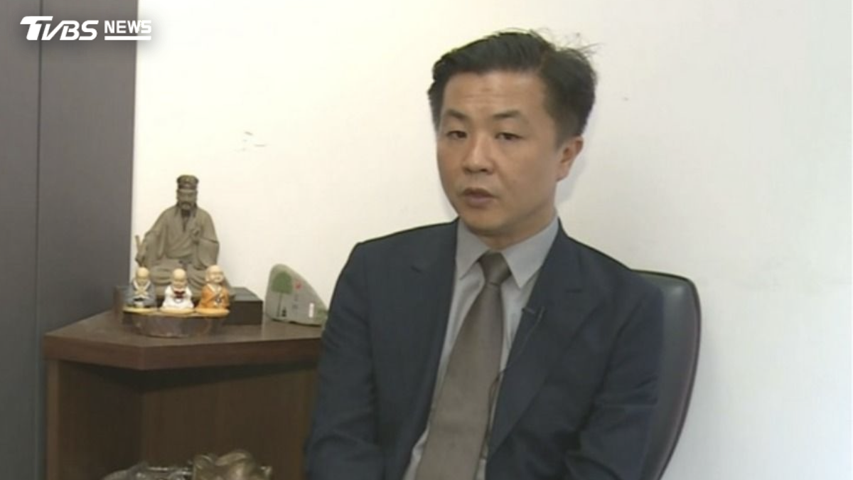 獨/官司打輸被解約!他另找律師成功和解 呂秋遠討60萬「後酬」敗訴