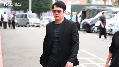 陳盈潔「兒子」全身黑、戴墨鏡送終 慟憶病房內催淚畫面