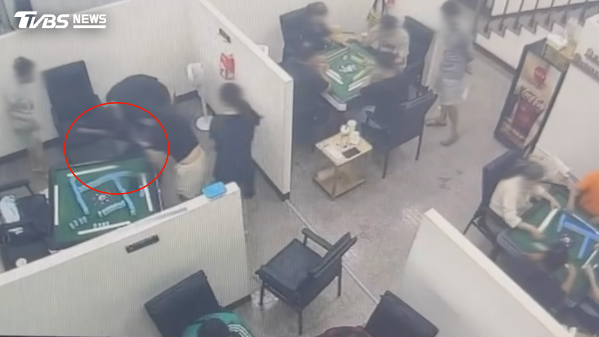 男打牌1hr癲癇倒地 女店員獨撐CPR