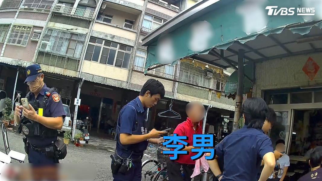 64歲的李姓男子,跟許姓友人一早喝到下午,結果誤以為朋友要找兒子的麻煩,先動手推對方引發後續衝突。(圖/TVBS)