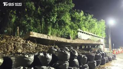 高雄小港擋土牆二度崩塌!晚間巨響嚇壞居民 20米牆面倒