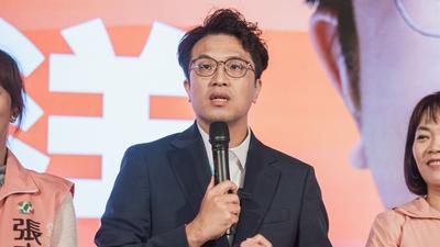 沈伯洋再叫戰!盼登記當天正面迎擊蔣萬安:辯論我排第一個