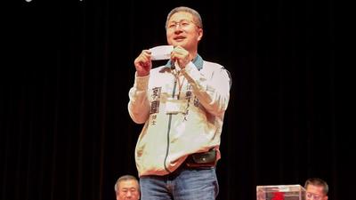 比蔣萬安、沈伯洋還早!「麻將最大黨」郭璽登記參選台北市長