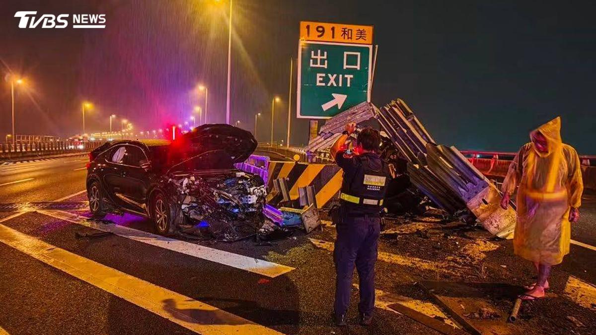 國3和美段休旅車猛撞!男駕駛離奇墜橋 失去生命跡象