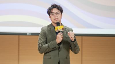 政大新生群驚見沈伯洋競選照!挨批公器私用 本人急喊「別這樣」