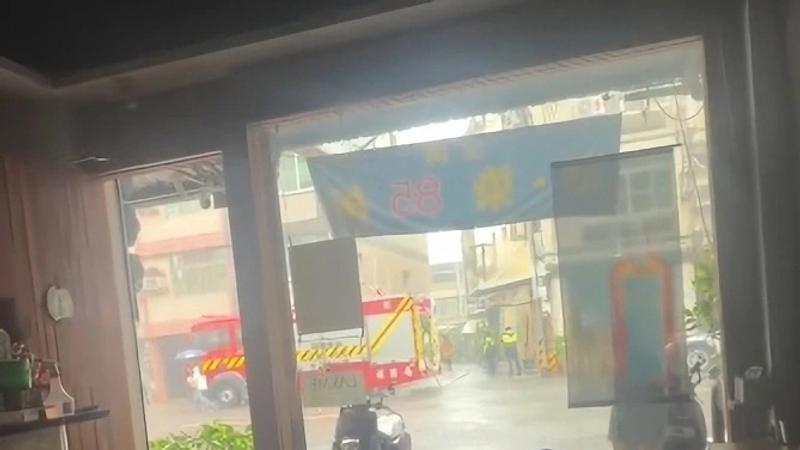 快訊/暴雨崩潰!高雄鳳山無預警停電 2477戶受影響