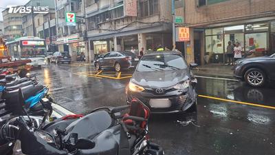 機場接送司機是毒蟲 八里街頭毒駕逆撞來車又橫掃4機車
