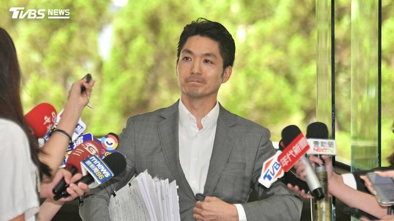 蔣得立僑民身分免當兵? 蔣萬安:他只去一年、一定會回來負責