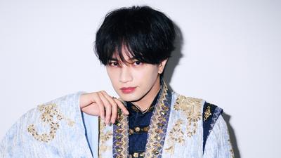 中島健人集郵韓團!TXT、RIIZE都成好友 無懼鬼月:青眼白龍守護我