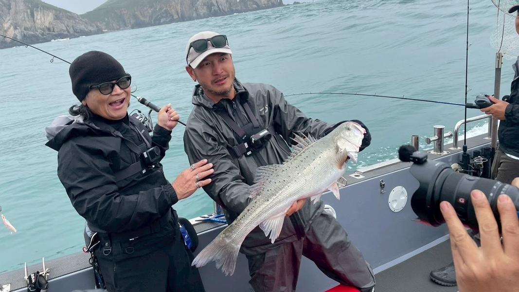 KID圓夢和沈文程一起釣魚。(圖/三立提供)