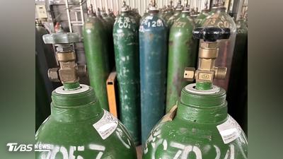 工業氧氣佯稱「醫用氧氣」高價賣 中檢查獲2黑心業者4人羈押