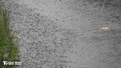豪雨遇漲潮 新北萬里一級警戒預防性撤離師生