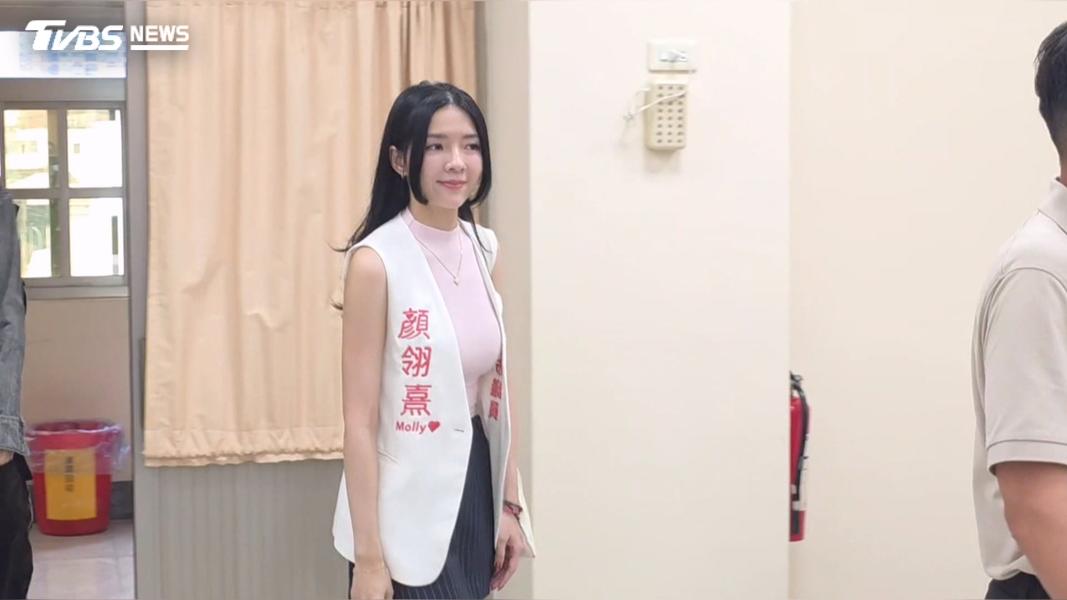 九合一登記都是美女!「電競主播PK美食網紅」選議員(圖/TVBS)