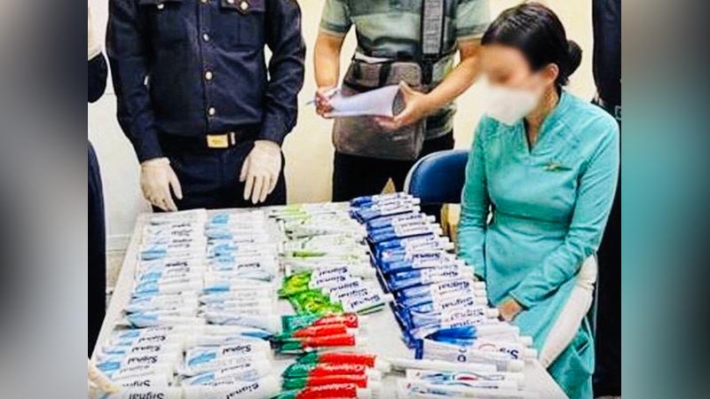 4名空服員帶藏有毒品的牙膏,但調查後無刑事責任。(圖/翻攝自tuoitre)