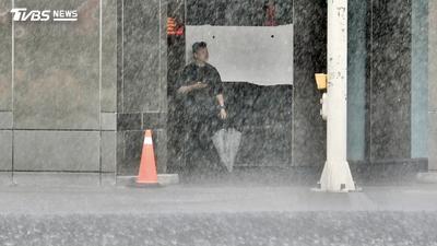 天氣/科羅旺夾擊低壓帶發威!北北基豪雨狂炸 全台轉晴等這天