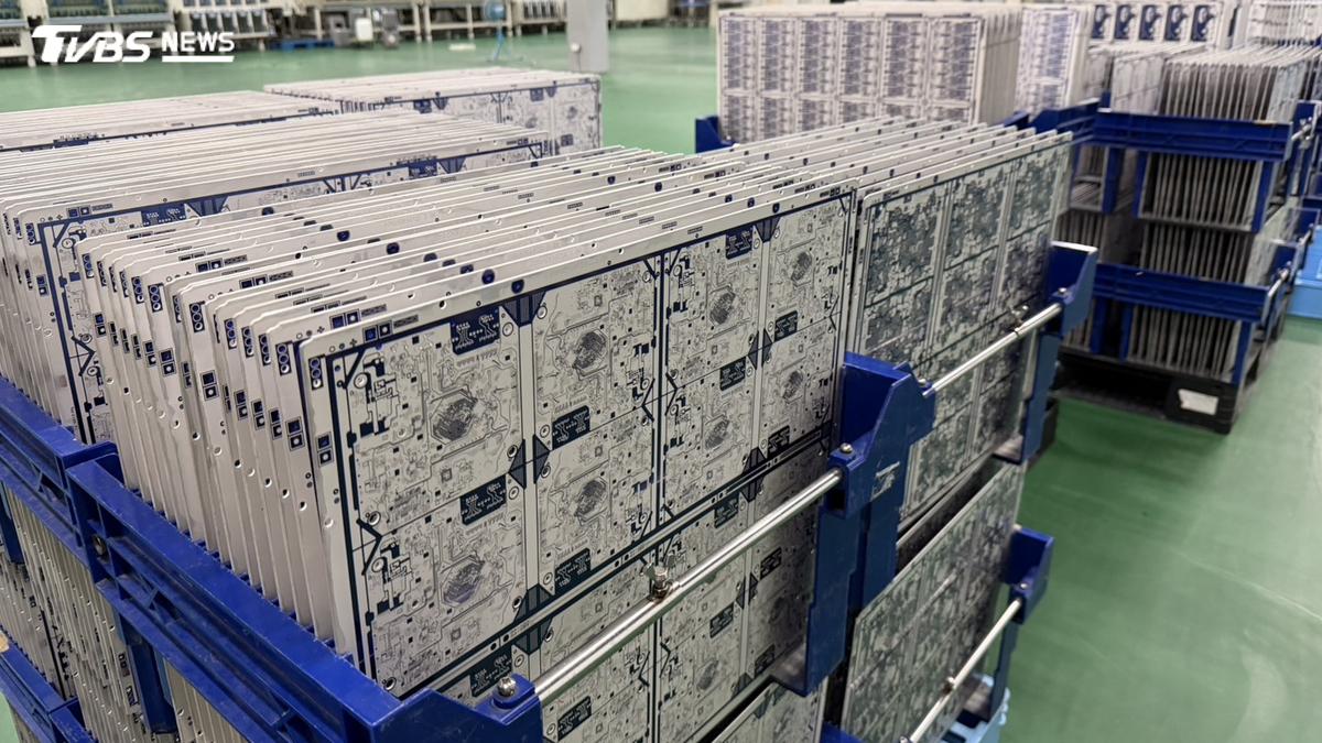 ABF載板族群表現疲軟!南電重挫逾6%、欣興跌逾4%