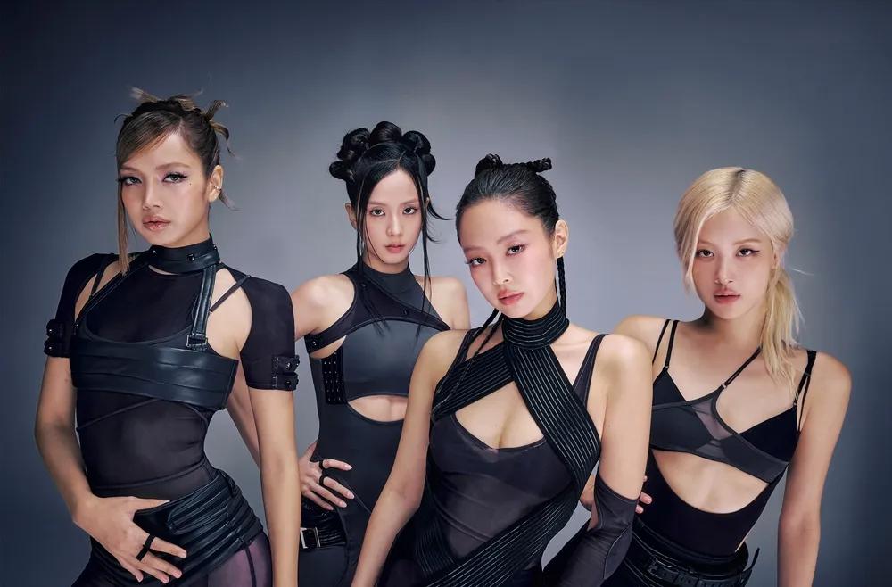 擔心影響BLACKPINK人氣，Lisa幾段戀情都是祕密戀愛。（圖／翻攝自韓網）