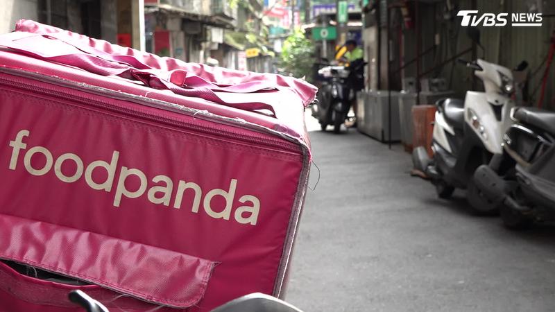 foodpanda台灣總經理黃逸華說,專法上路後成本上升,不過暫無漲價時間表,漲價將是最後選項。(示意圖/TVBS)