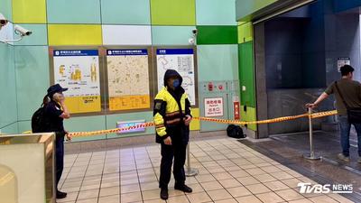 捷運新埔民生站驚見不明黑包!防爆小組緊急到場 真相曝光