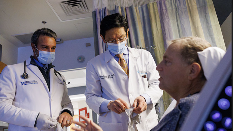 美國男子安德魯曾接受豬腎移植。(圖/翻攝自Massachusetts General Hospital)