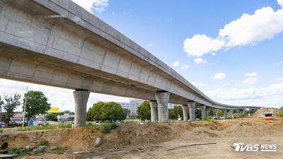 義男埋伏綁架前女友!將她從40米高橋拋下身亡 隨後跳橋