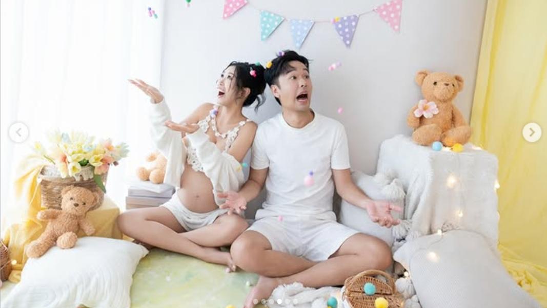 Timmy和香蕉一起拍孕婦寫真。(圖/翻攝Timmy IG)