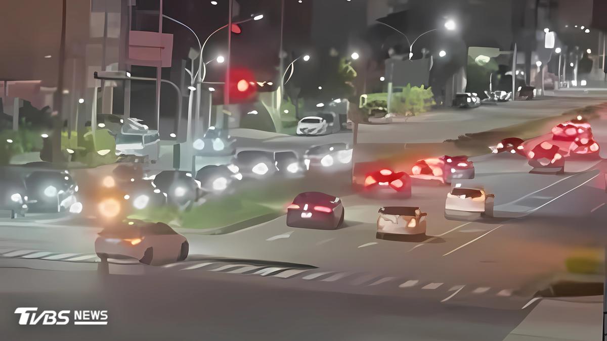 大批改裝車深夜轟炸台中海線!民眾氣炸:聲音大速度笑死人