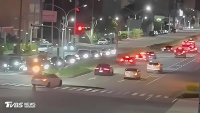 大批改裝車深夜轟炸台中海線!民眾氣炸:聲音大速度笑死人