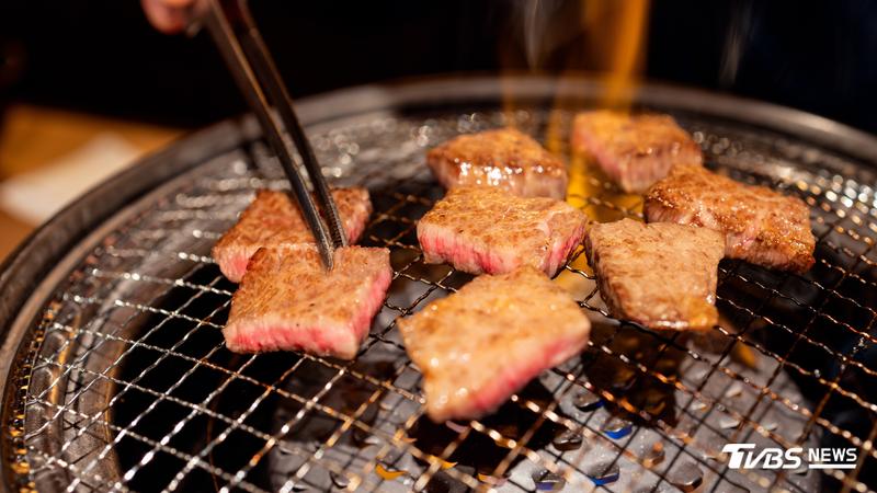 燒肉吃到飽怎樣才不虧?日本前員工揭3大技巧 化解店家心機