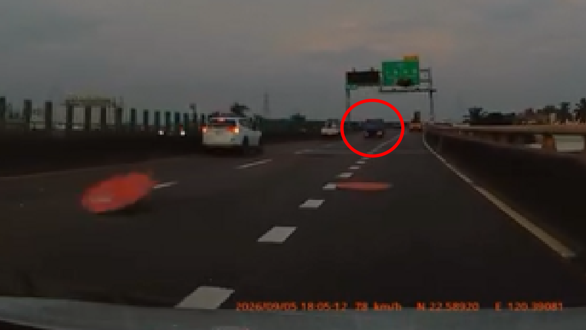 高雄快速道路驚魂! 圓桌連環飛落