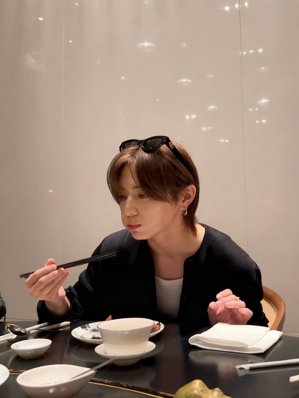 山田涼介開唱前努力飲控,來台終於破功,不禁大嗑美食。(圖/翻攝自山田涼介IG)