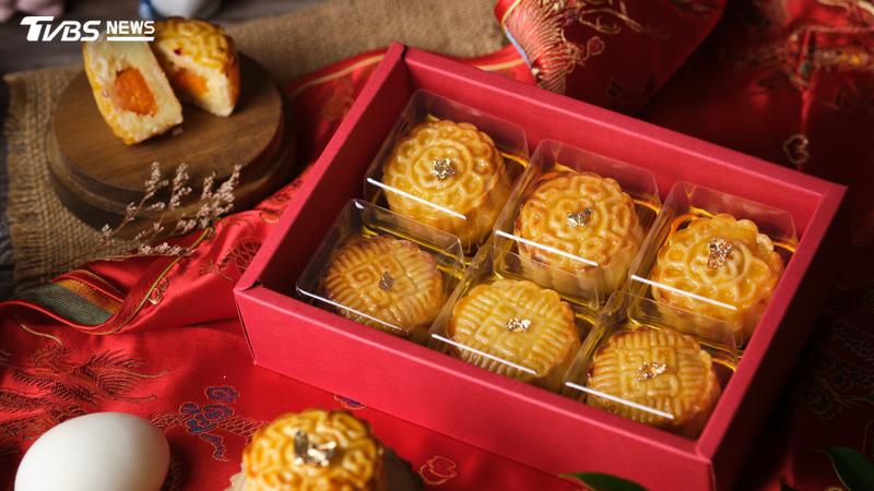中秋限定禮盒廣告恐是詐騙集團假冒店家架設的購物網站。(示意圖/Shutterstock達志影像)