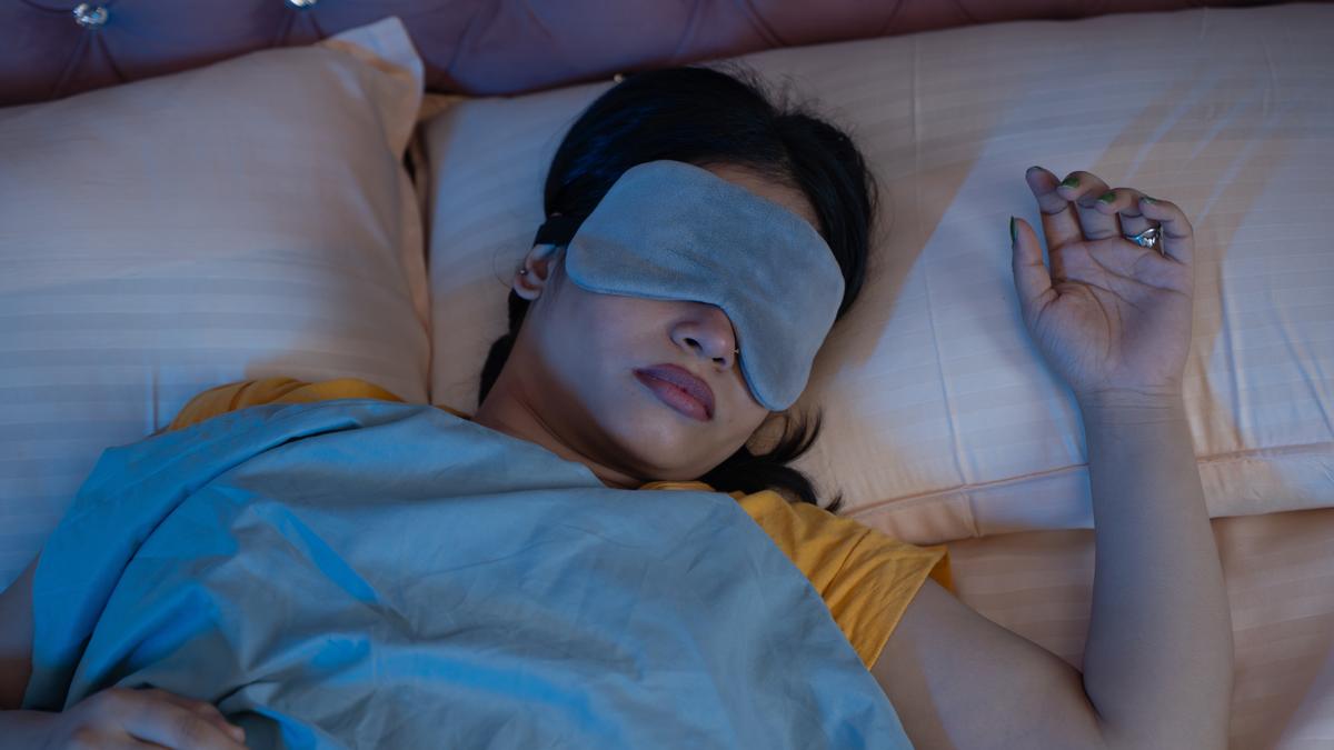 熬夜長肥肚!睡眠債還不了 研究:補睡3天內臟脂肪仍飆升