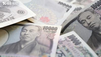 日圓衝破154關卡!市場押注9月升息 彭博示警央行難「連環升」