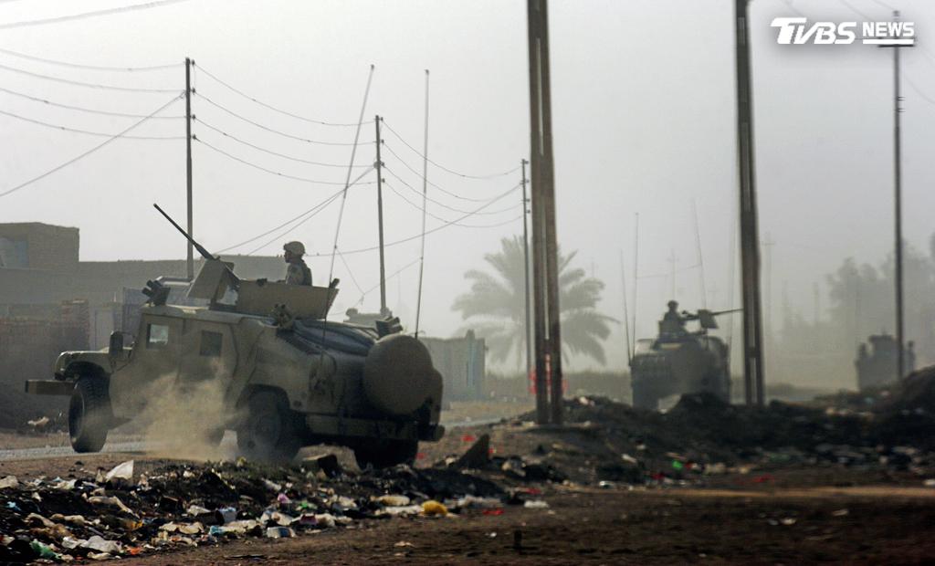 2005年　美軍在伊拉克巴古拜附近巡邏（圖／達志影像路透社）