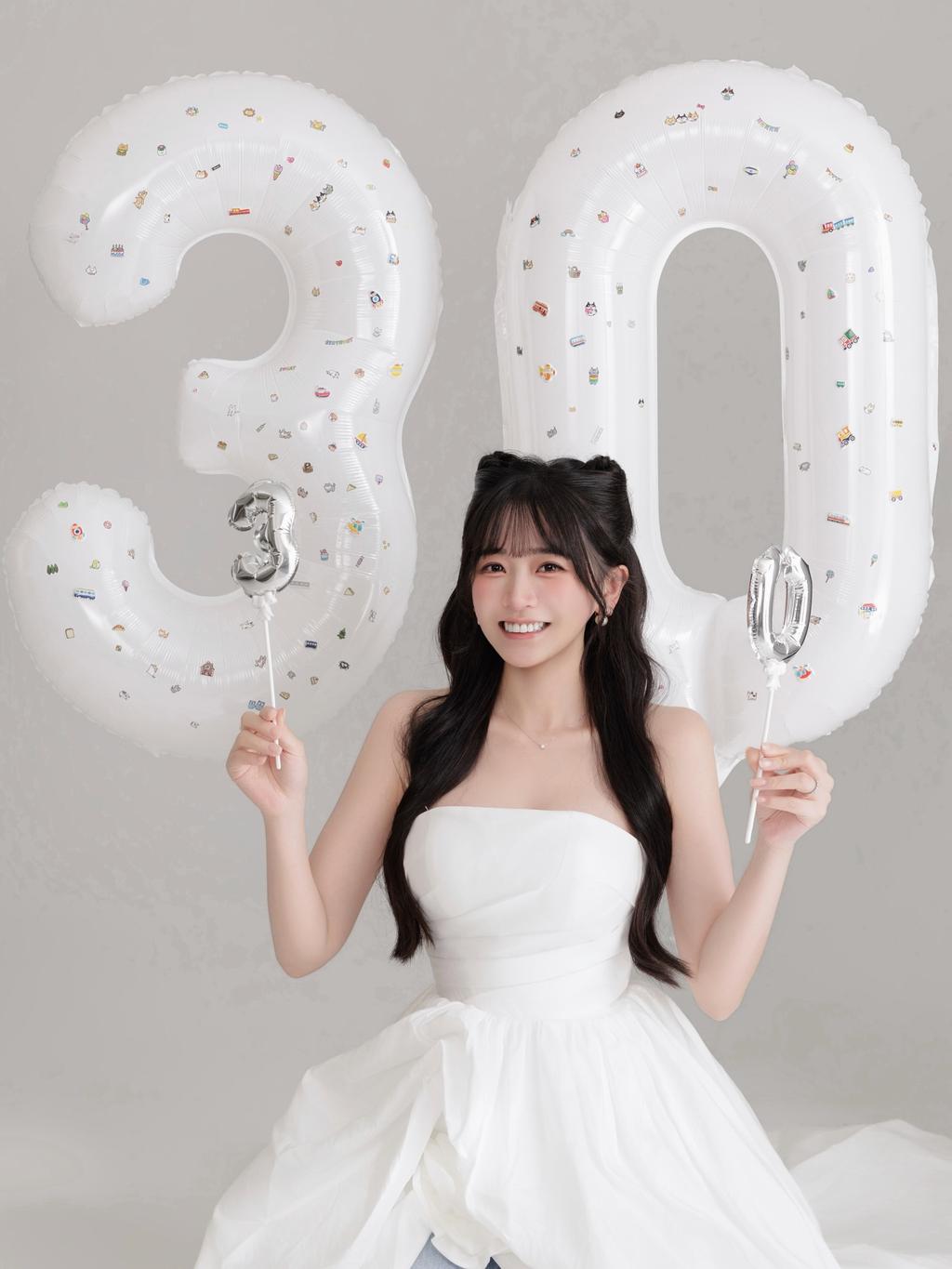 語謙僅30歲，就罹患乳癌。（圖／翻攝自語謙IG）