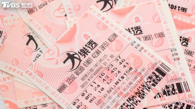 台中一名50多歲男子中大樂透頭獎9.1億,台彩公布幸運兒面相特徵。(圖/Shutterstock達志影像)
