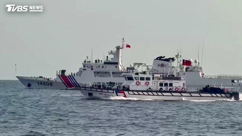 中國海警船一日兩度侵擾金門,下午還變換戰術「東西分進」。(圖/TVBS)