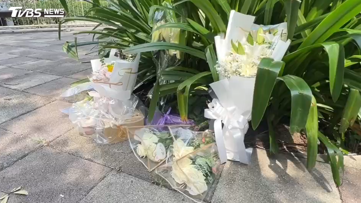 無冤無仇竟下狠手!賓士惡男街頭輾斃護理師 民眾放鮮花哀悼
