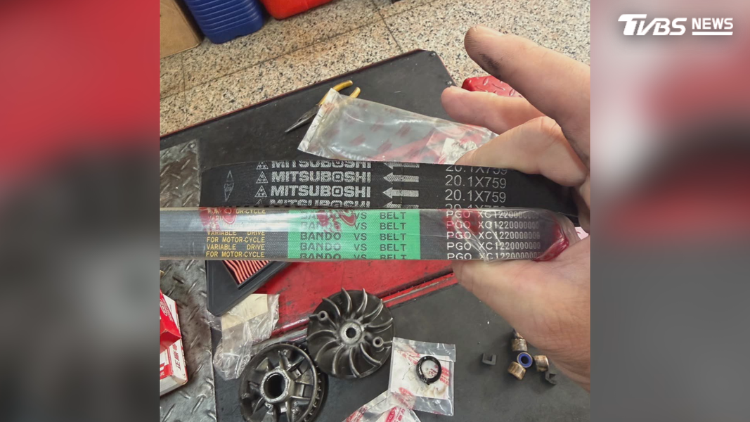 師傅拆開檢查才發現,引擎的絕緣板墊片疑似漏裝,且前一次保養更換的耗材竟然都是副廠零件(圖/TVBS)