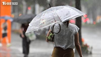 天氣/雨神終於走了!高雄8月狂灌1712毫米 太陽消失近半個月