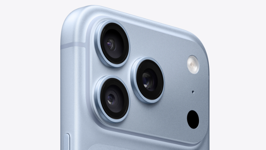 iPhone 18 Pro與iPhone 18 Pro Max推出淺藍色。(圖/翻攝自Apple官網)