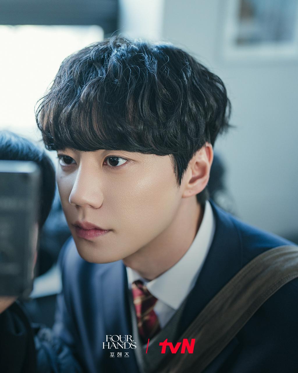 雙子座具「看場合說話」的能力。(圖/翻攝自IG@tvn_drama)