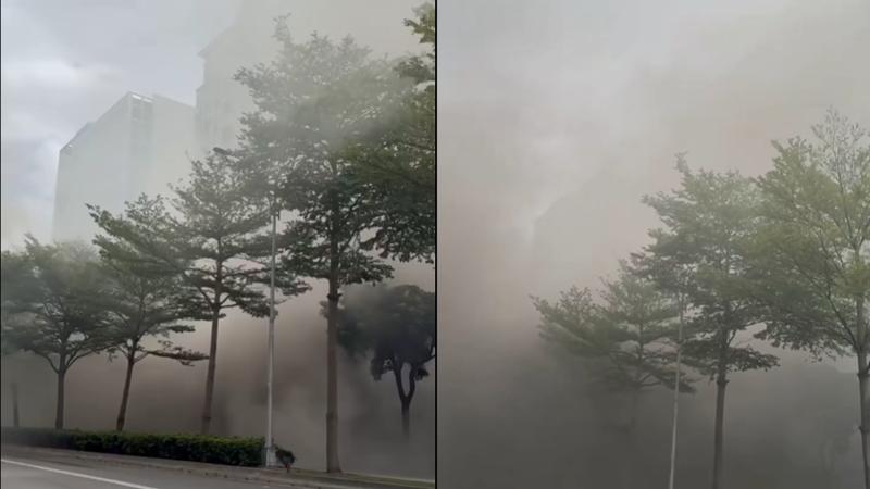 松江路煙霧瀰漫,嚇壞往來用路人。(圖/民眾提供)