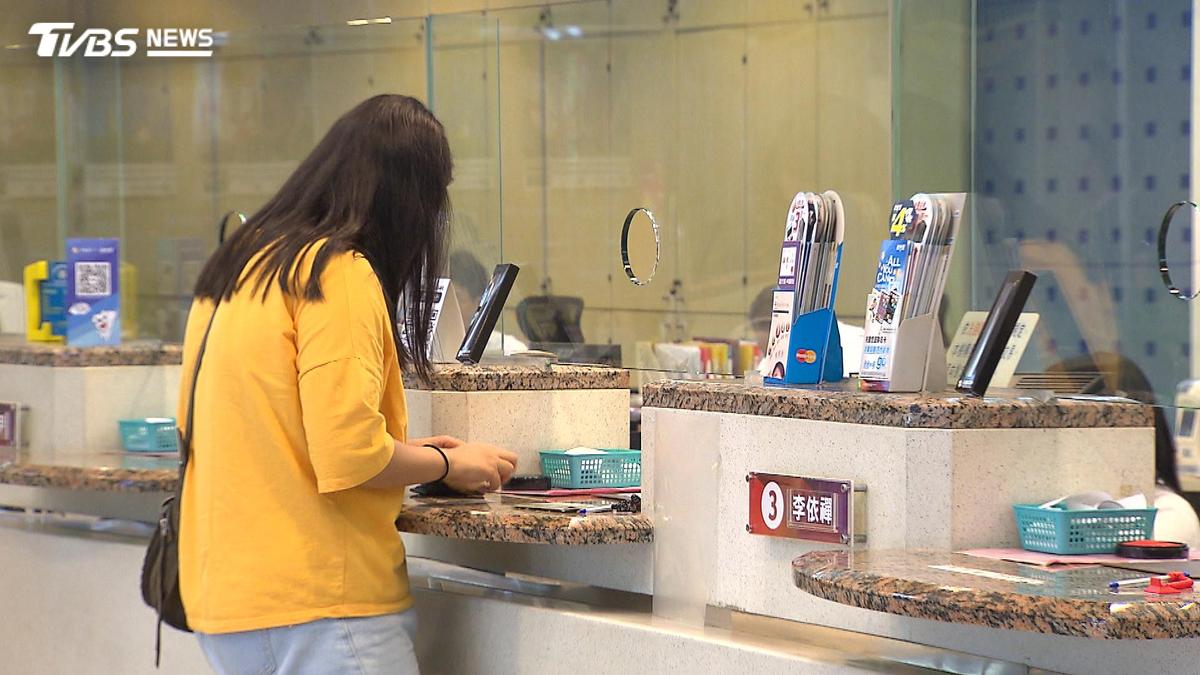 股市熱催出「 雙貸族」 每100個房貸族19人有信貸