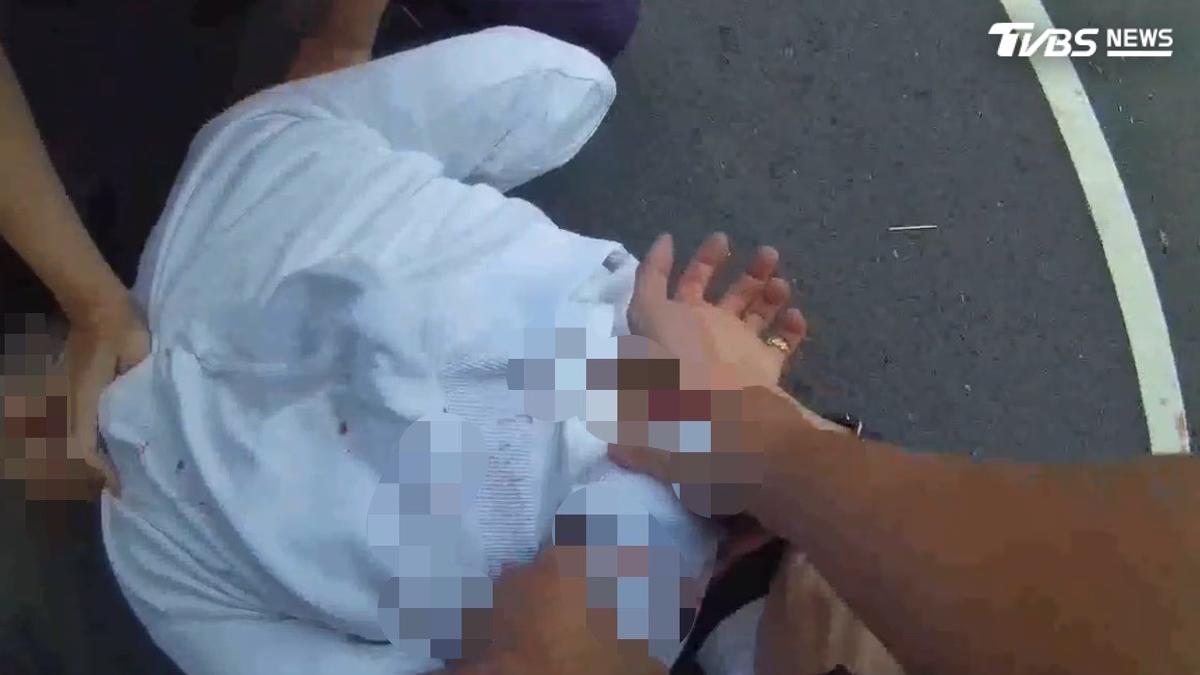 不滿女友提分手! 男子談判怒持斧頭砍人