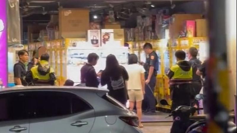 北市士林德行東路一帶發生持刀傷人案,一名30多歲男受傷送醫。(圖/Threads pointtian授權)