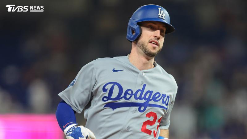 塔克(Kyle Tucker)在11日繳出單場3安猛打賞及滿貫全壘打,帶領球隊以6比2擊敗馬林魚。(圖/達志影像路透社)